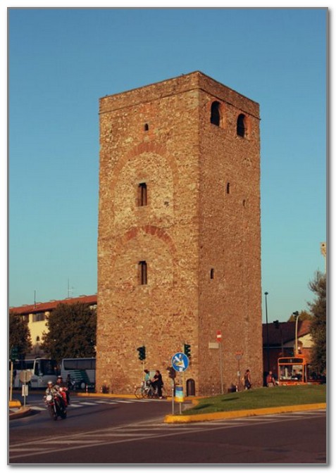 Монетная башня во Флоренции