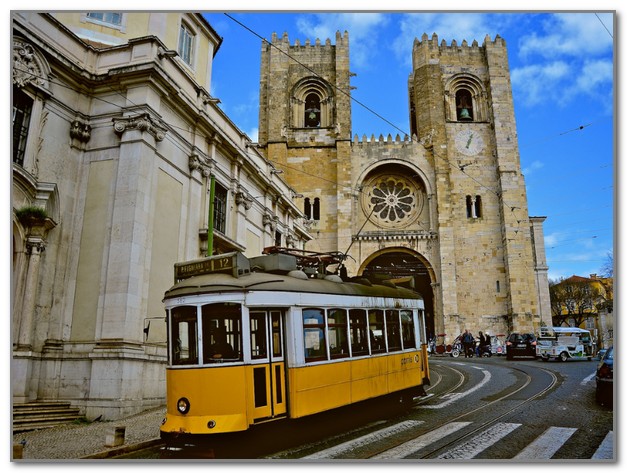 Се - лиссабонский собор-крепость