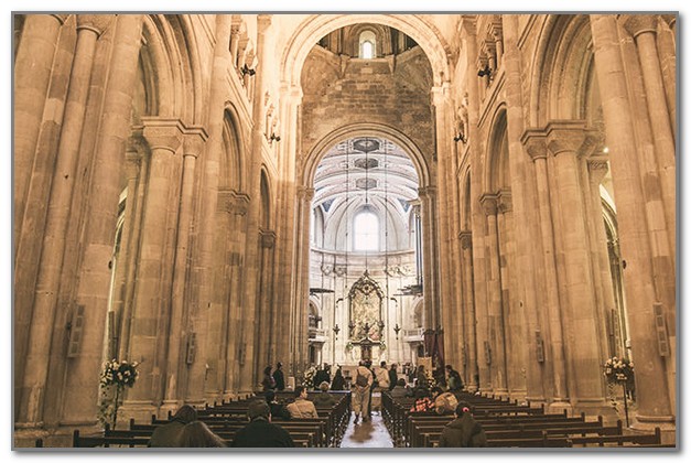 Интерьер кафедрального собора Лиссабона