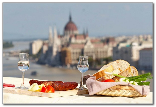 Фестиваль палинки и колбас в Будапеште