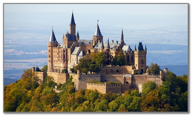 Один из самых красивых замков Германии